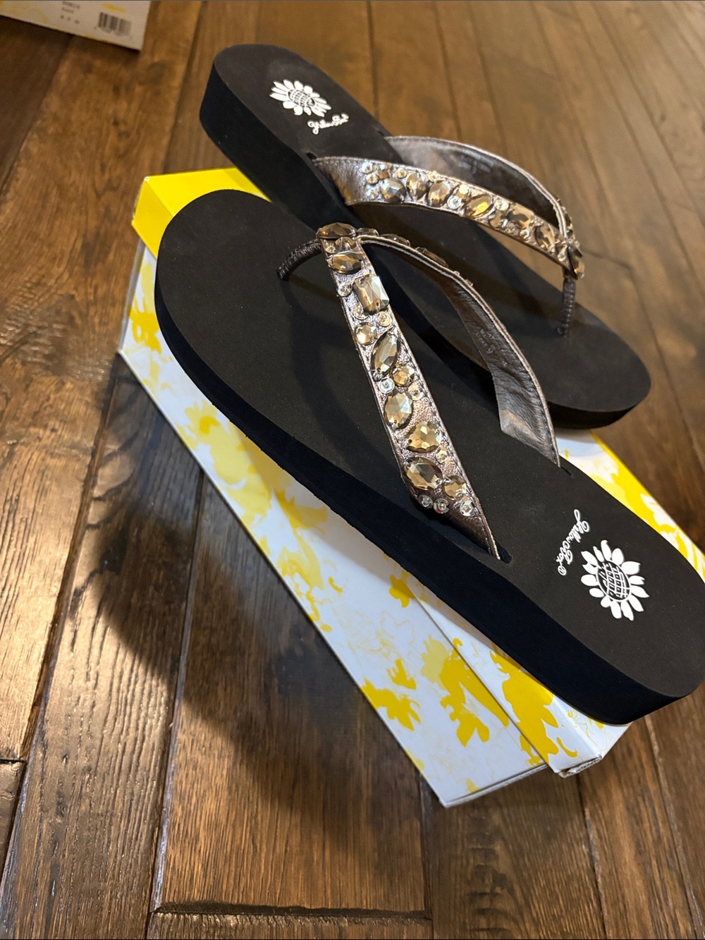 Yellow Box Black and White Jeweled Slip-On Flats Glam flip flops - Picture 5 of 5